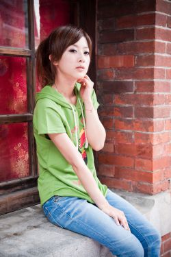 日本电影巜丰满的欲妇